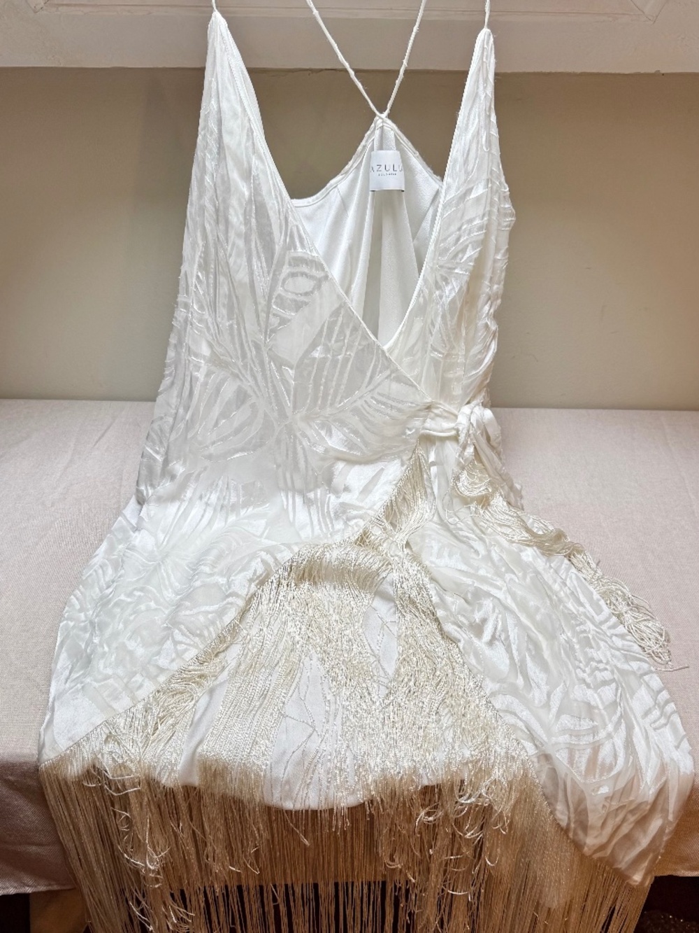 Azulu Columbia Floresta White Fringed Satin Burnout Dress Bridal Evening M